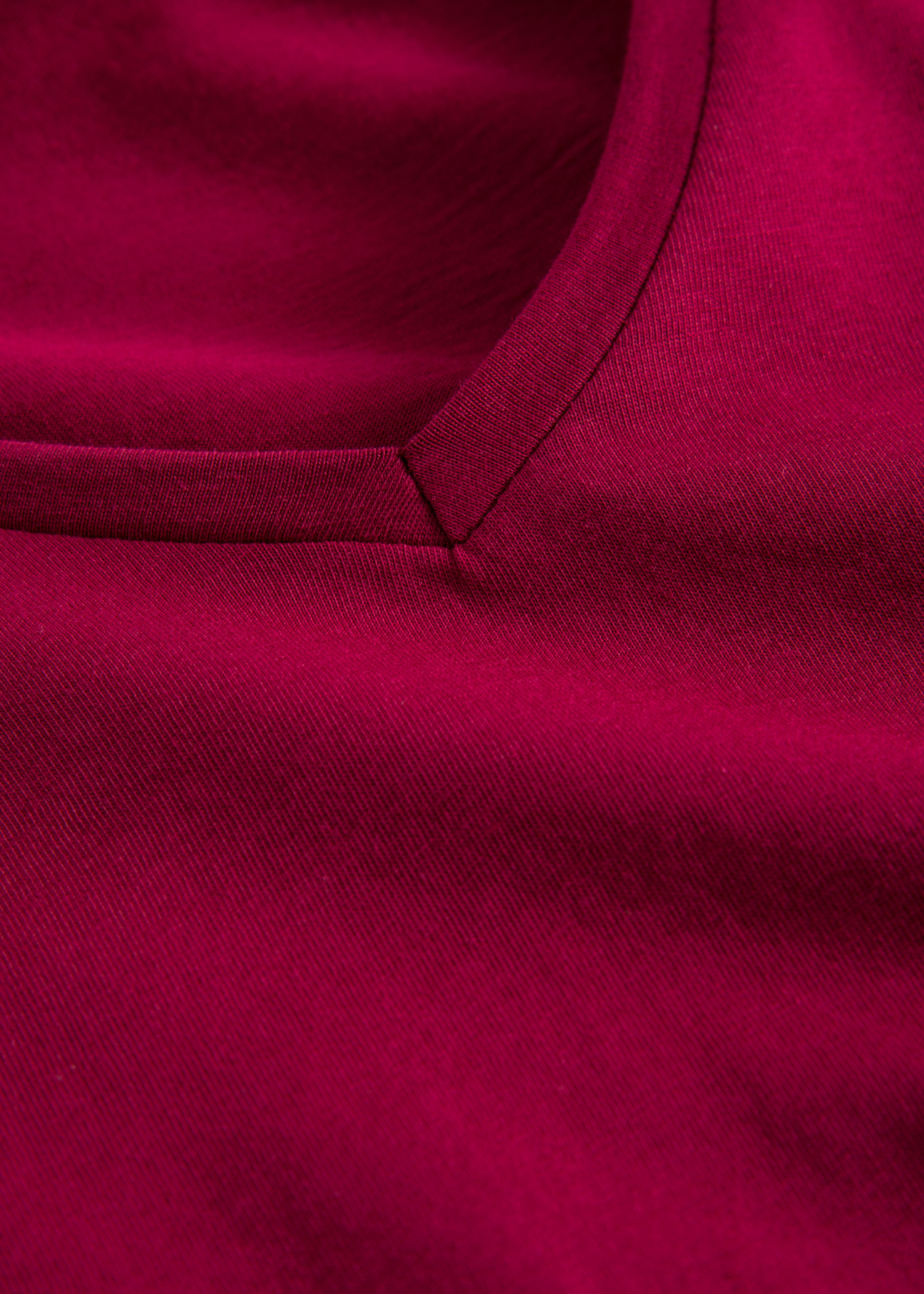 Women´s V-Neck T-Shirt