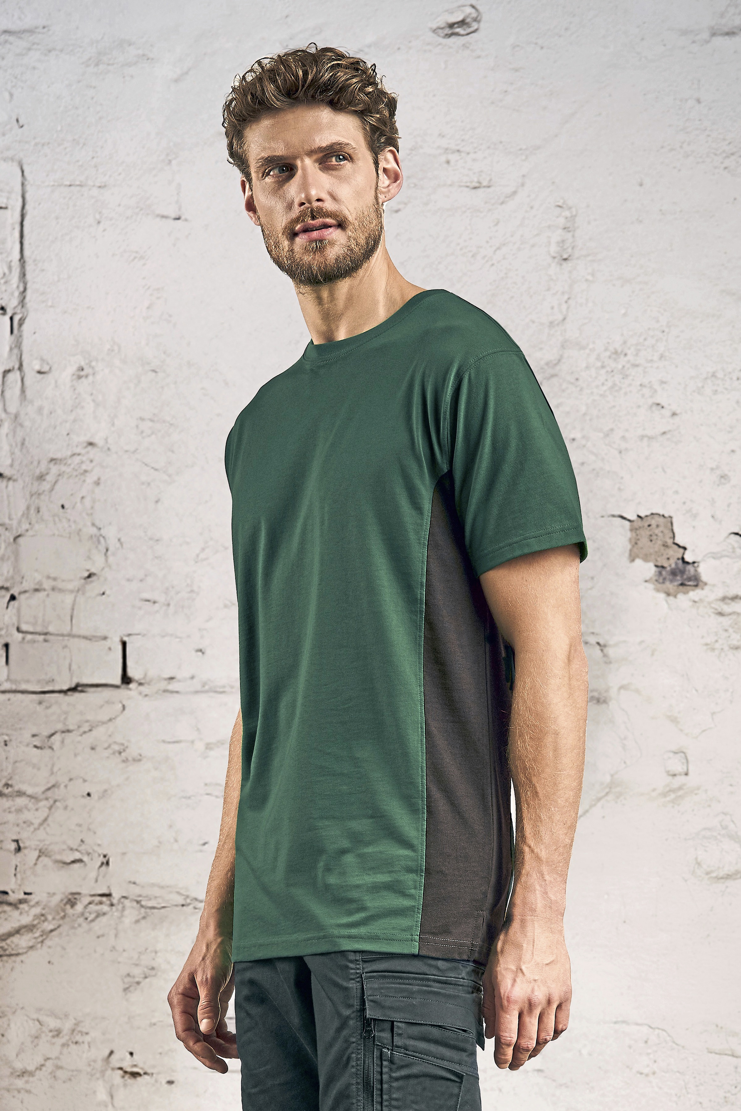 T-Shirt – Unisex Contrast-T