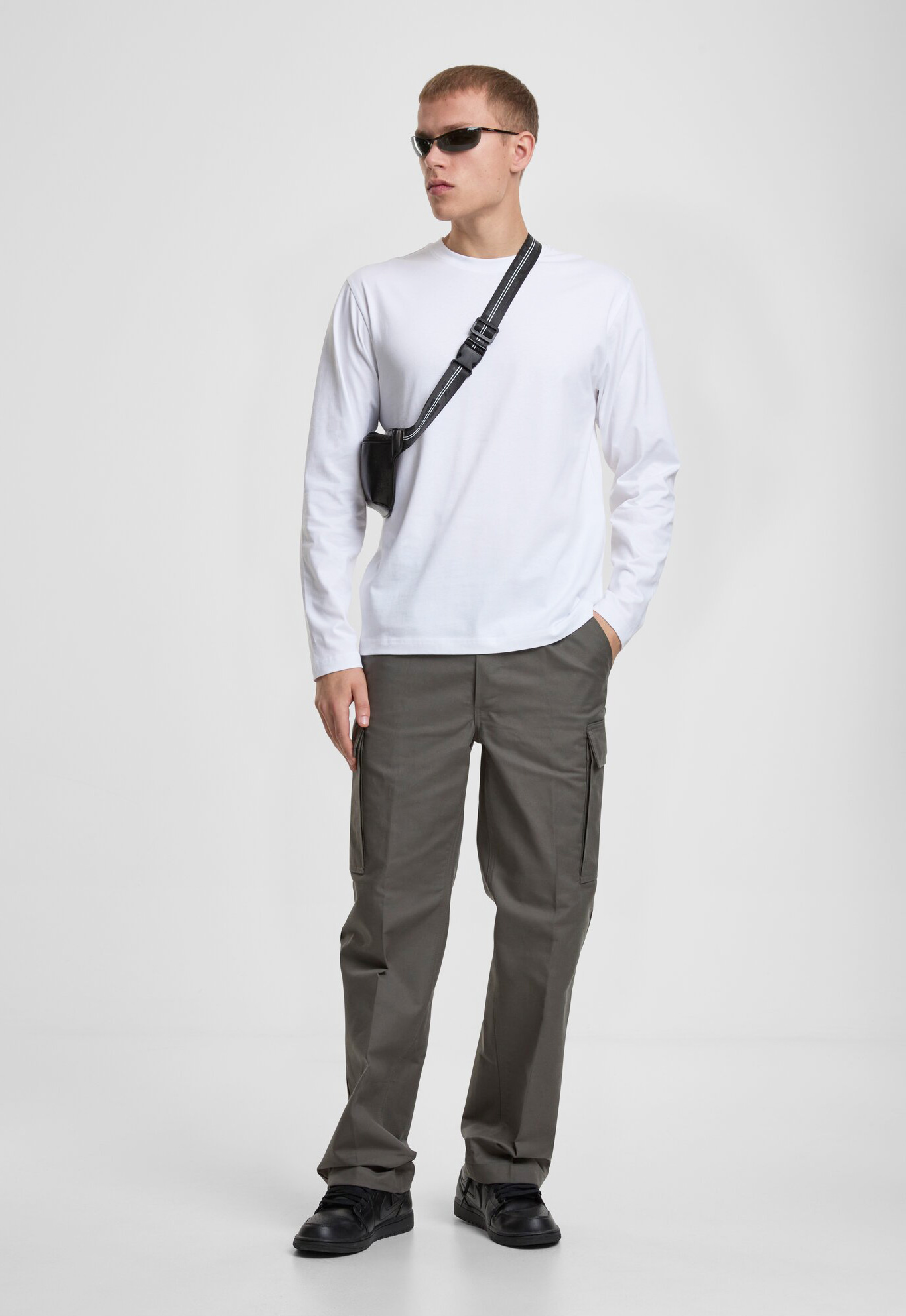 Premium Longsleeve Shirt