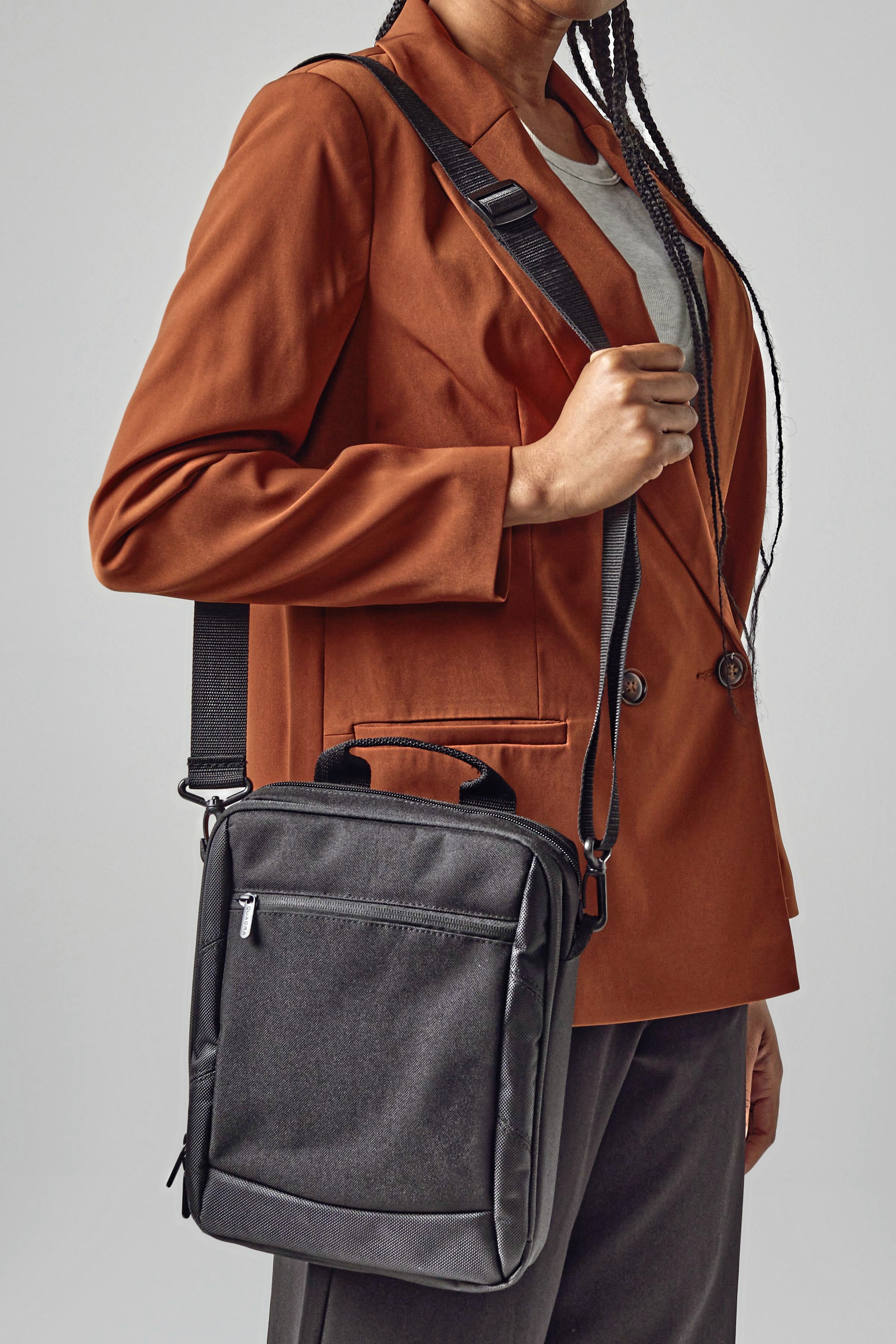 Tasche – Executive Tablet Shoulder Bag