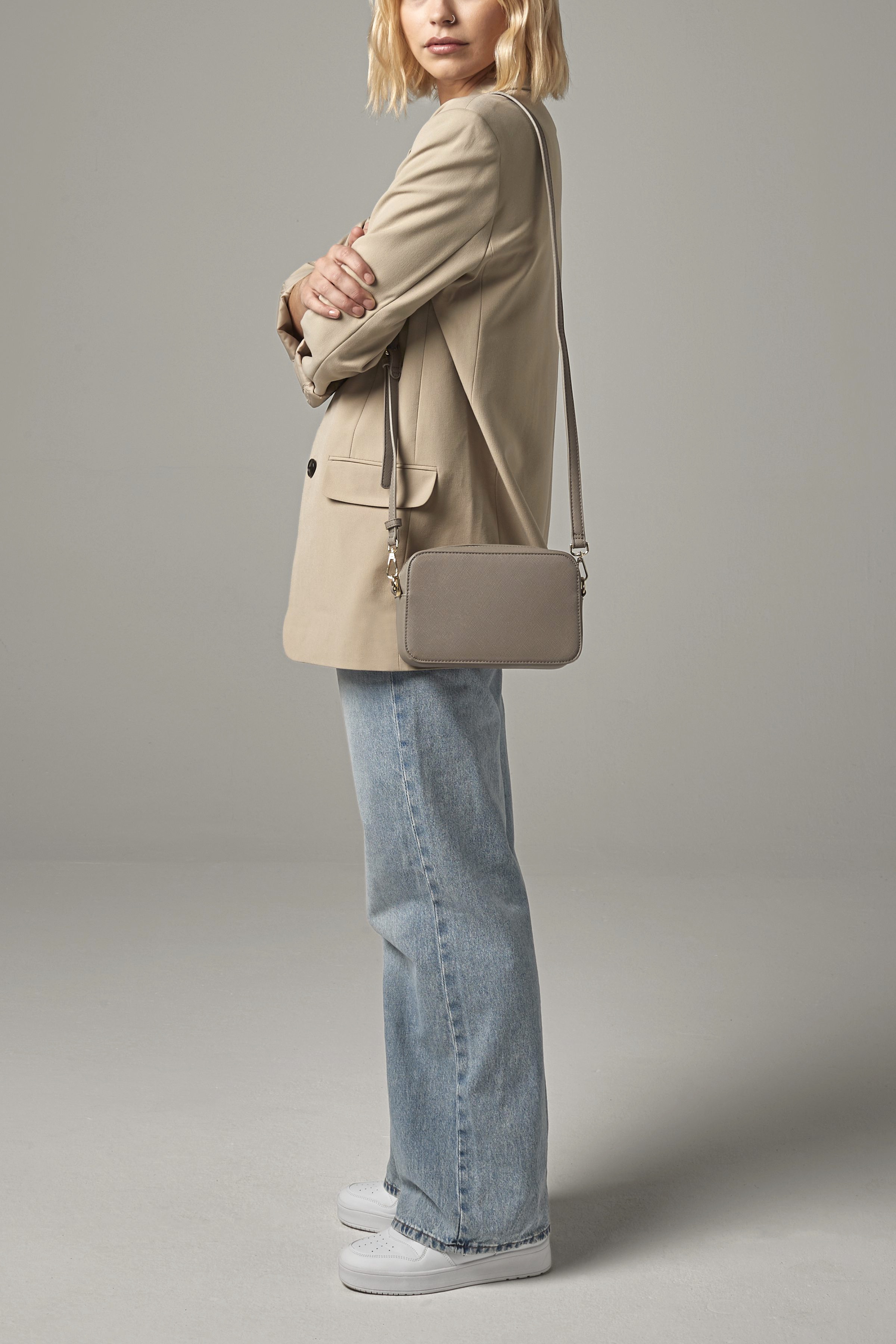 Tasche – Boutique Structured Cross Body Bag