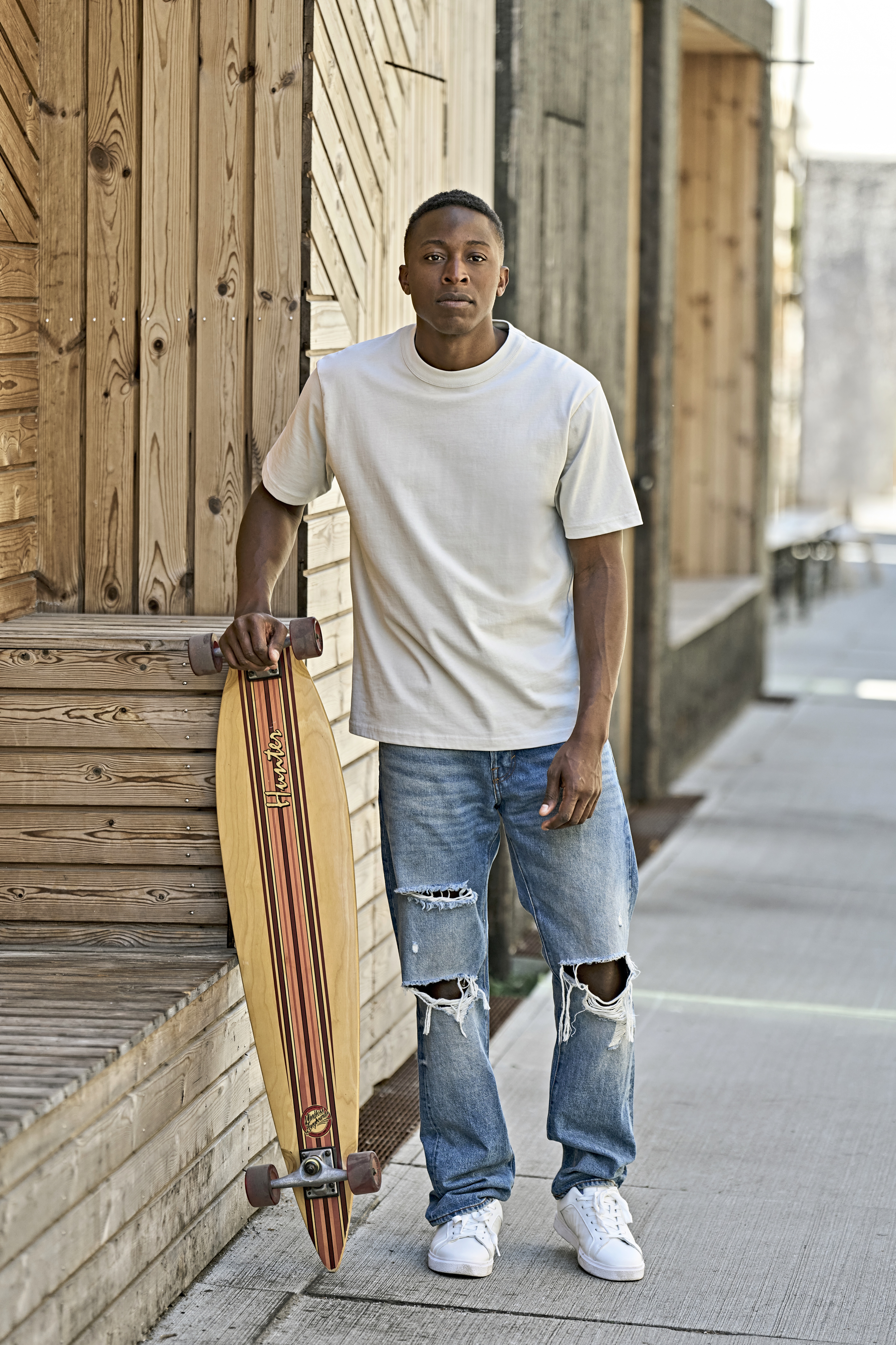 T-Shirt – UNLABELED Loose Fit Tee