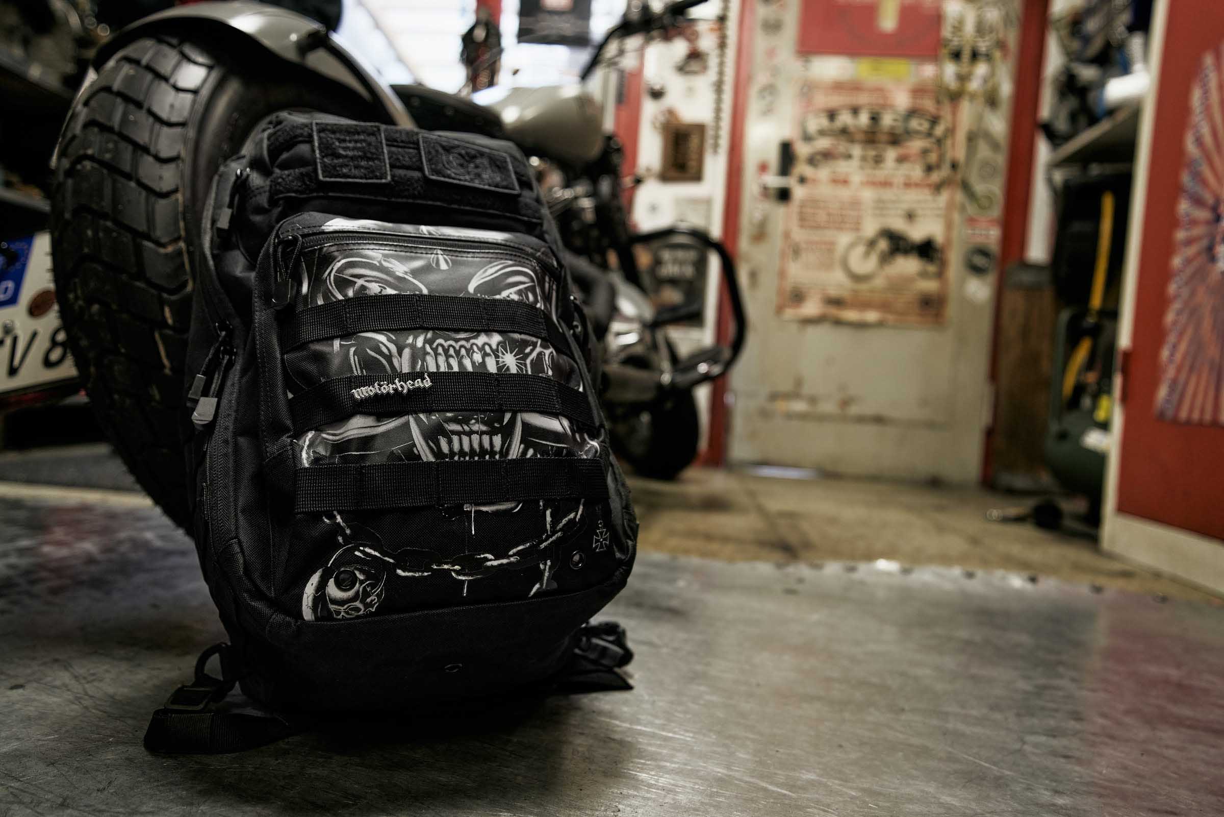 Motörhead US Cooper Sling Pack