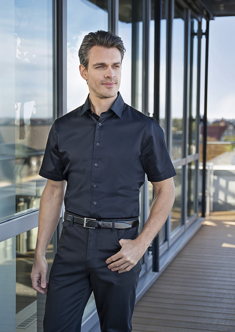 Kurzarm Herrenhemd Active-Stretch in Modern-Fit