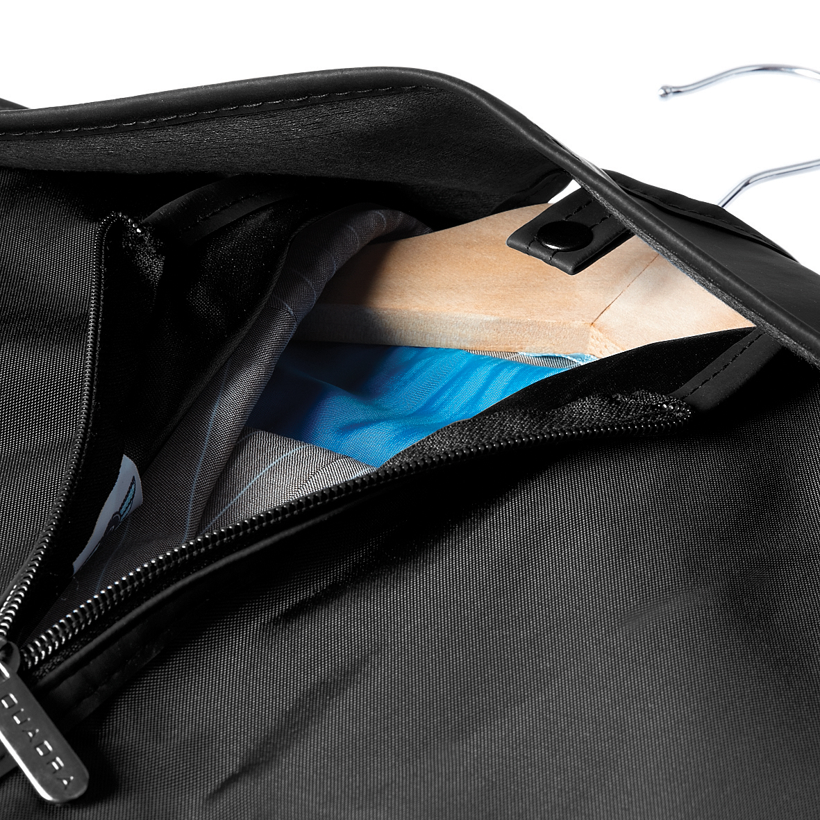 Tasche – Suit Cover