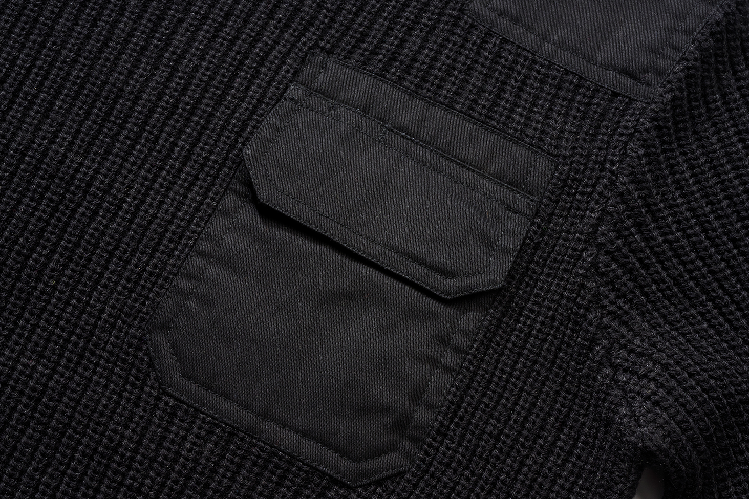 Kids BW Pullover