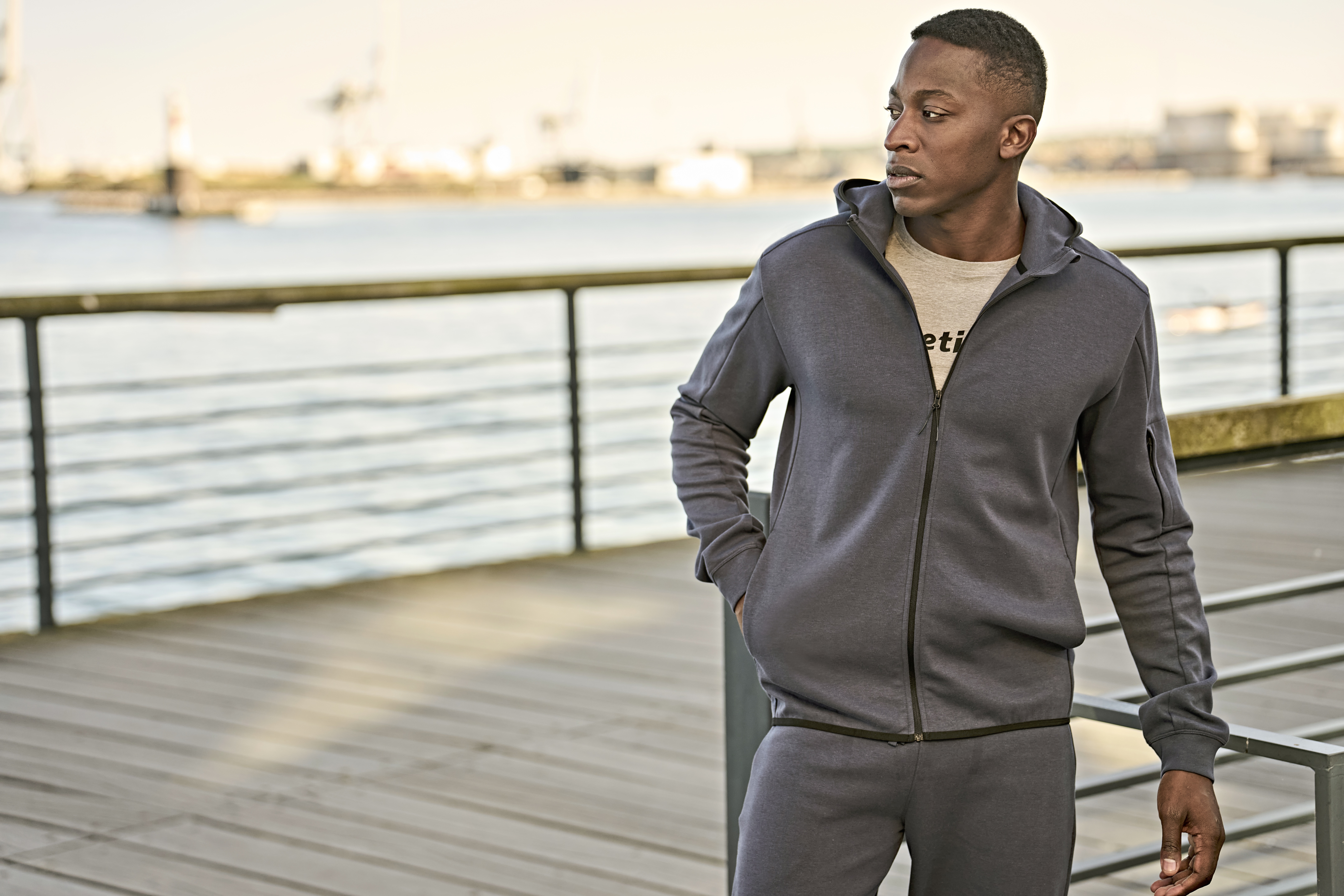 Sweatshirt – Athletic Hooded Full Zip Sweat