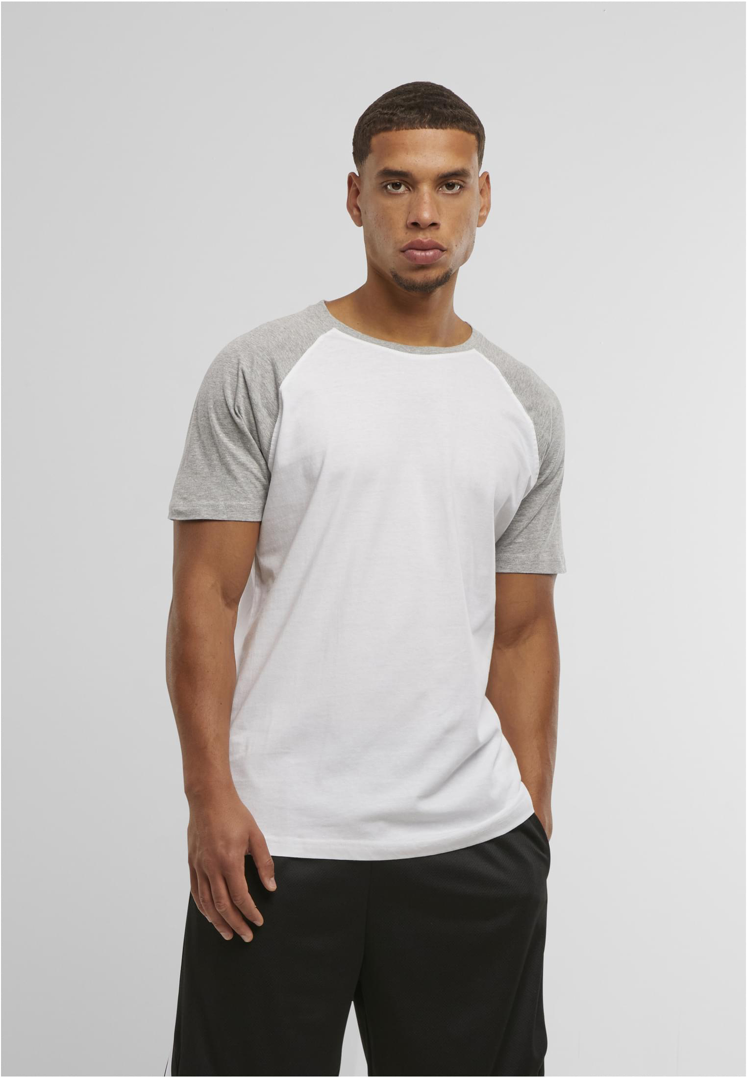 T-Shirt – Raglan Contrast Tee