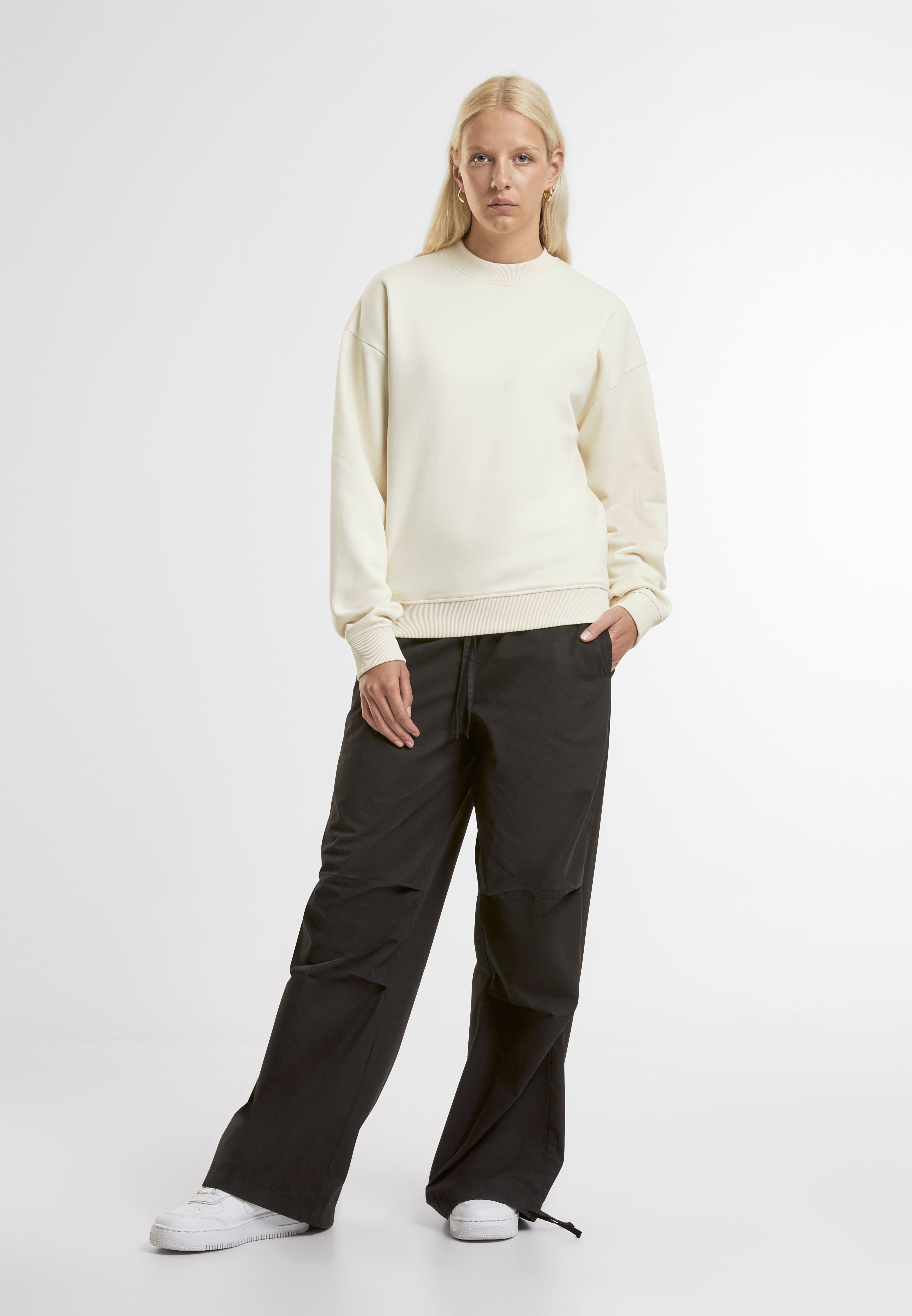Sweatshirt – Oversized Crewneck