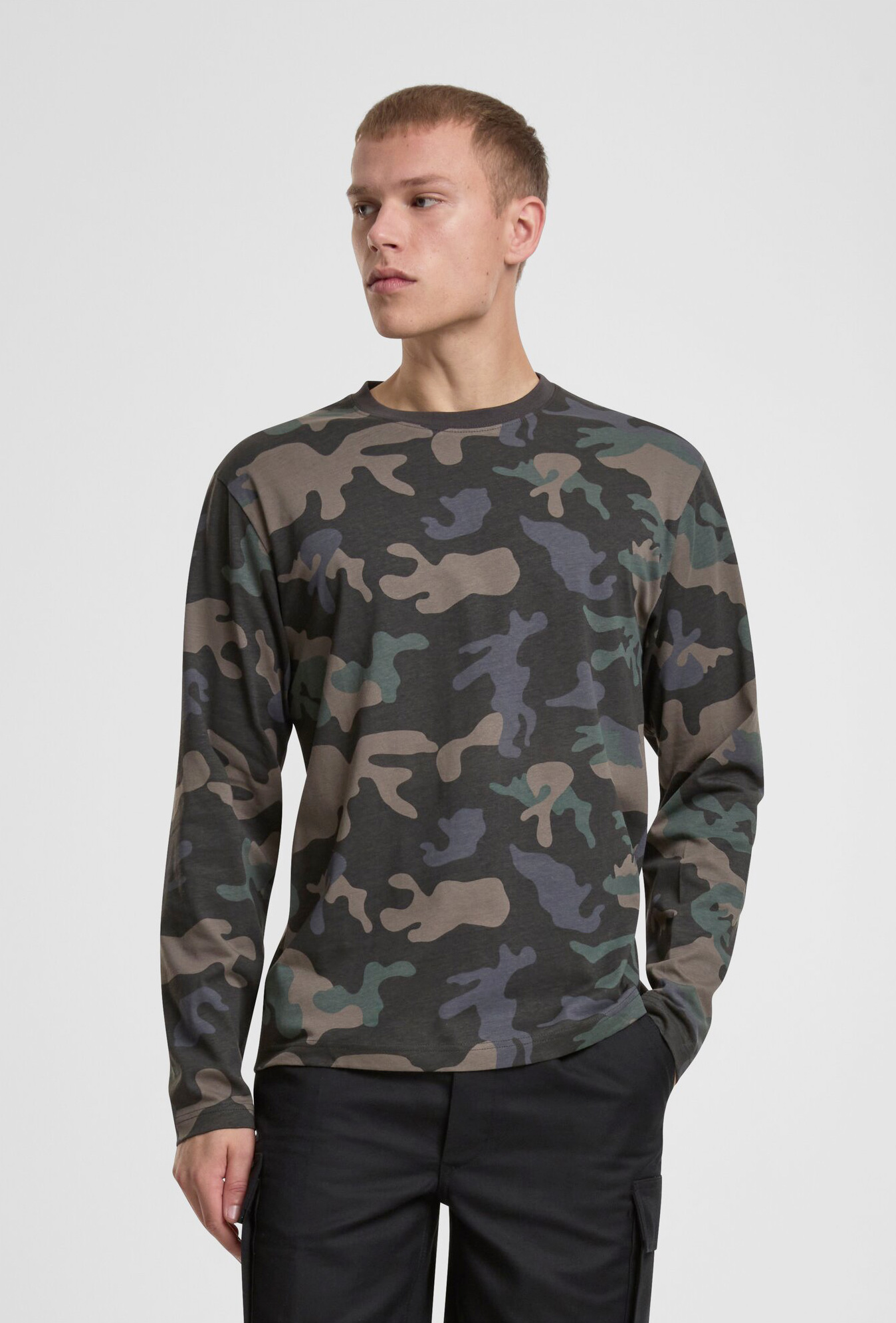 Premium Longsleeve Shirt