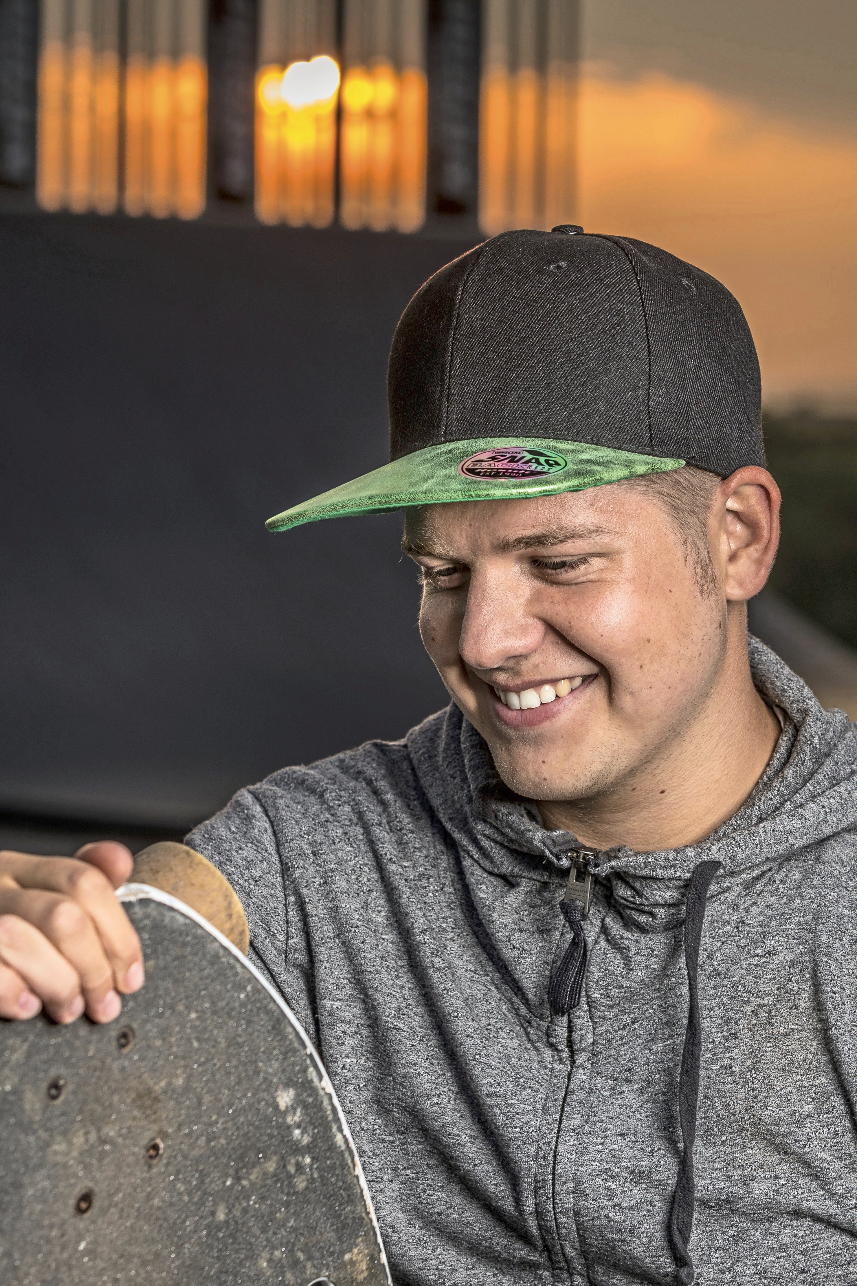 Bronx Flat Glitter Peak Snapback Cap