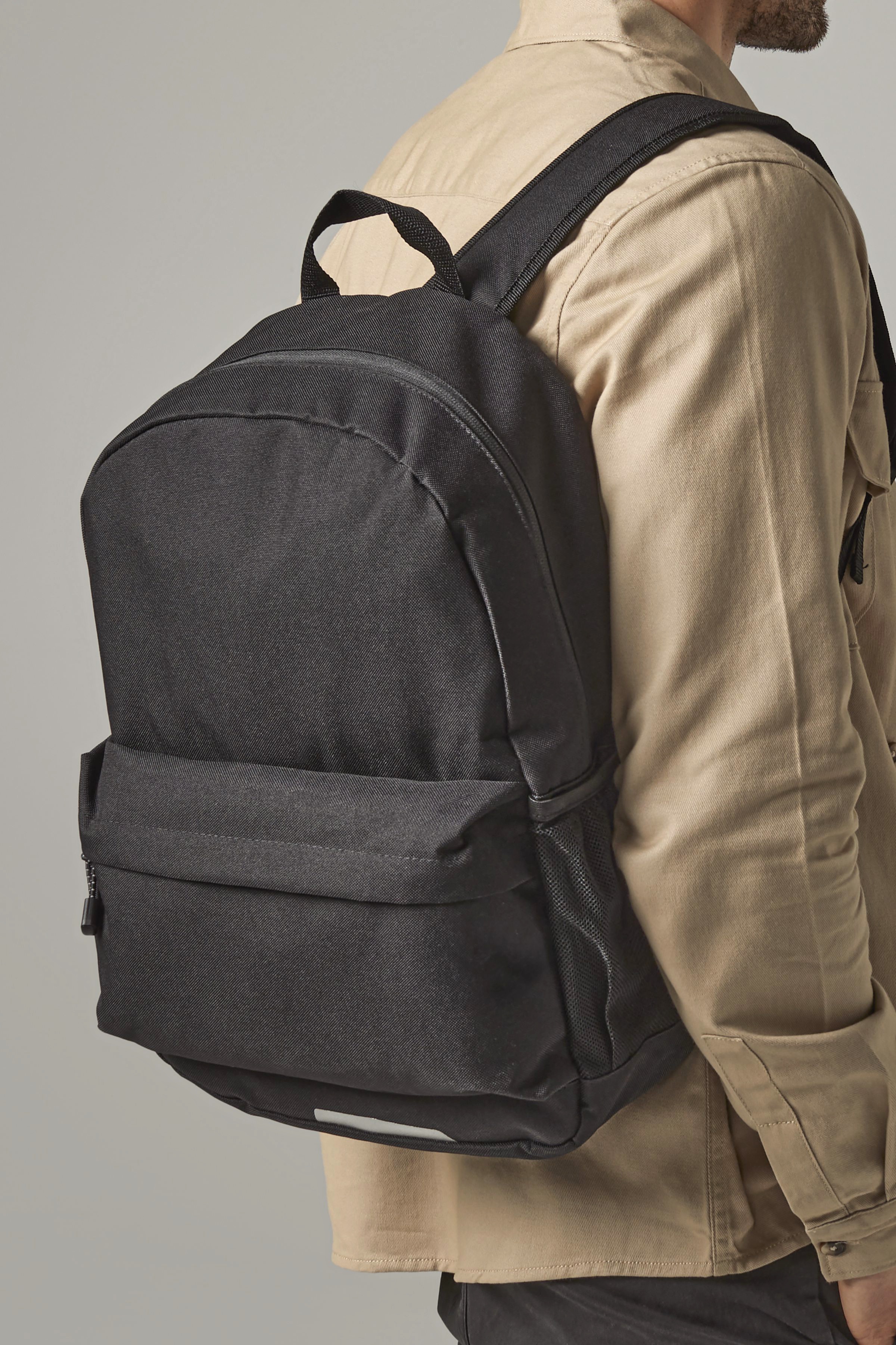 Tasche – Academy Backpack