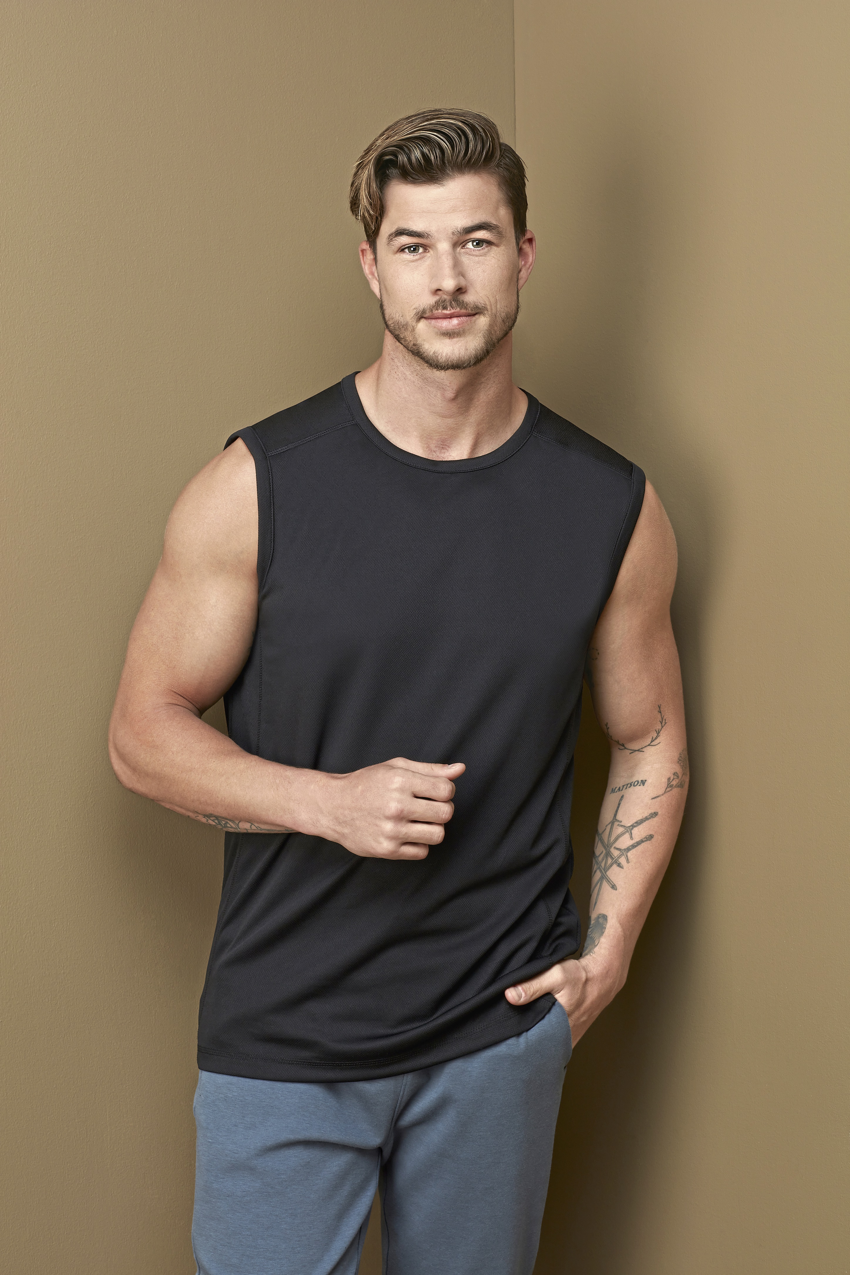 T-Shirt – Mesh Sleeveless