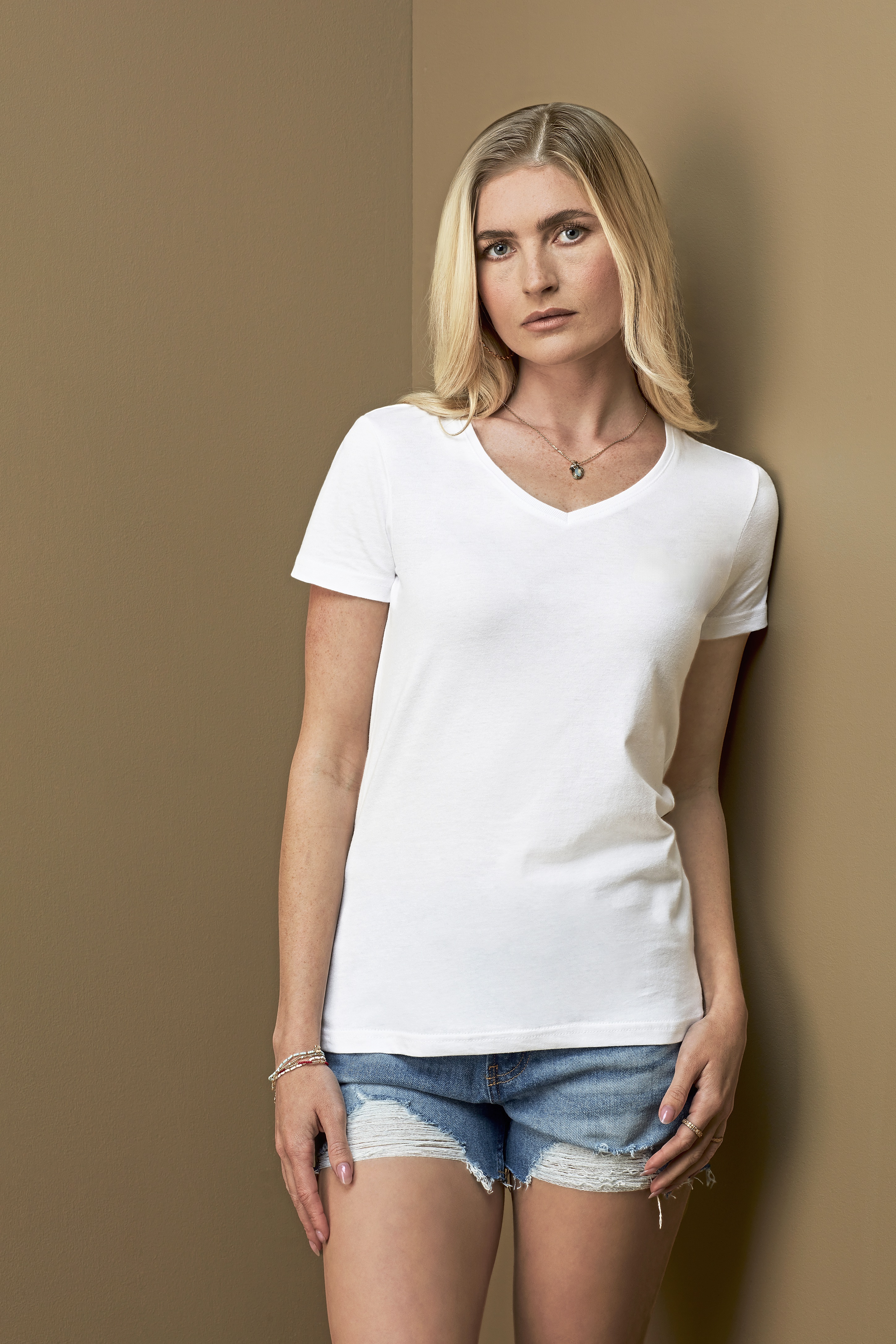 T-Shirt – Classic-T V-Neck Women