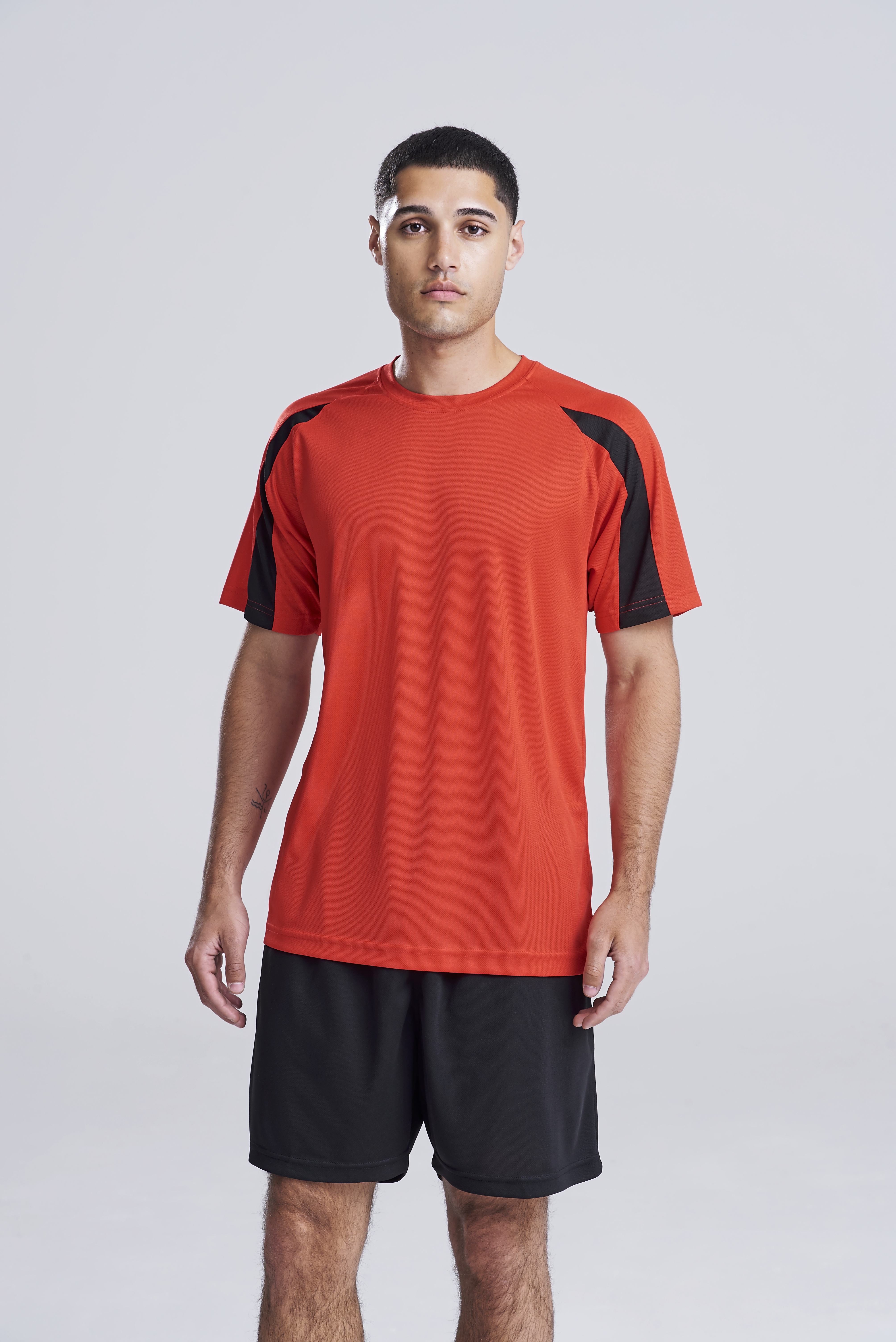 T-Shirt – Contrast Cool T