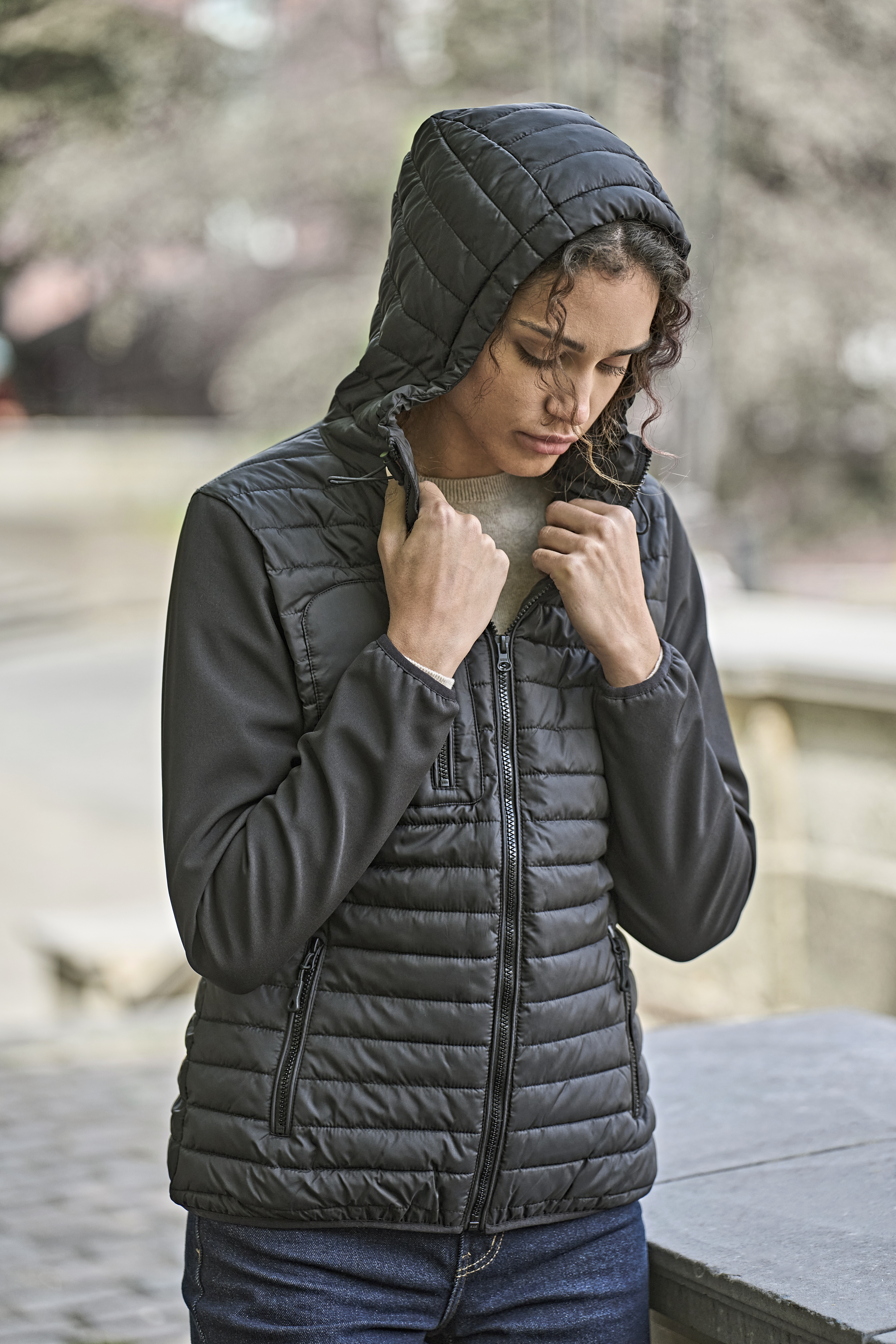Women´s Hooded Crossover Jacket